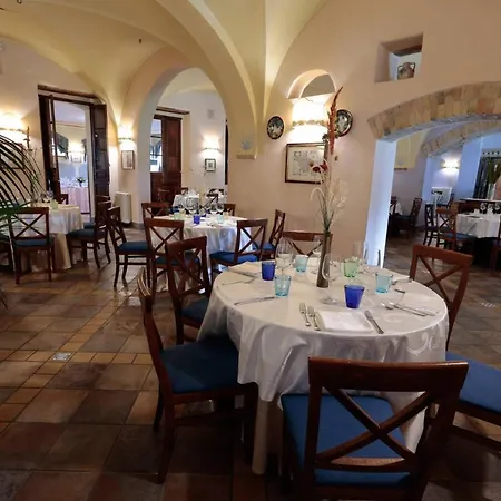 Hotell Corte Dei Tini
